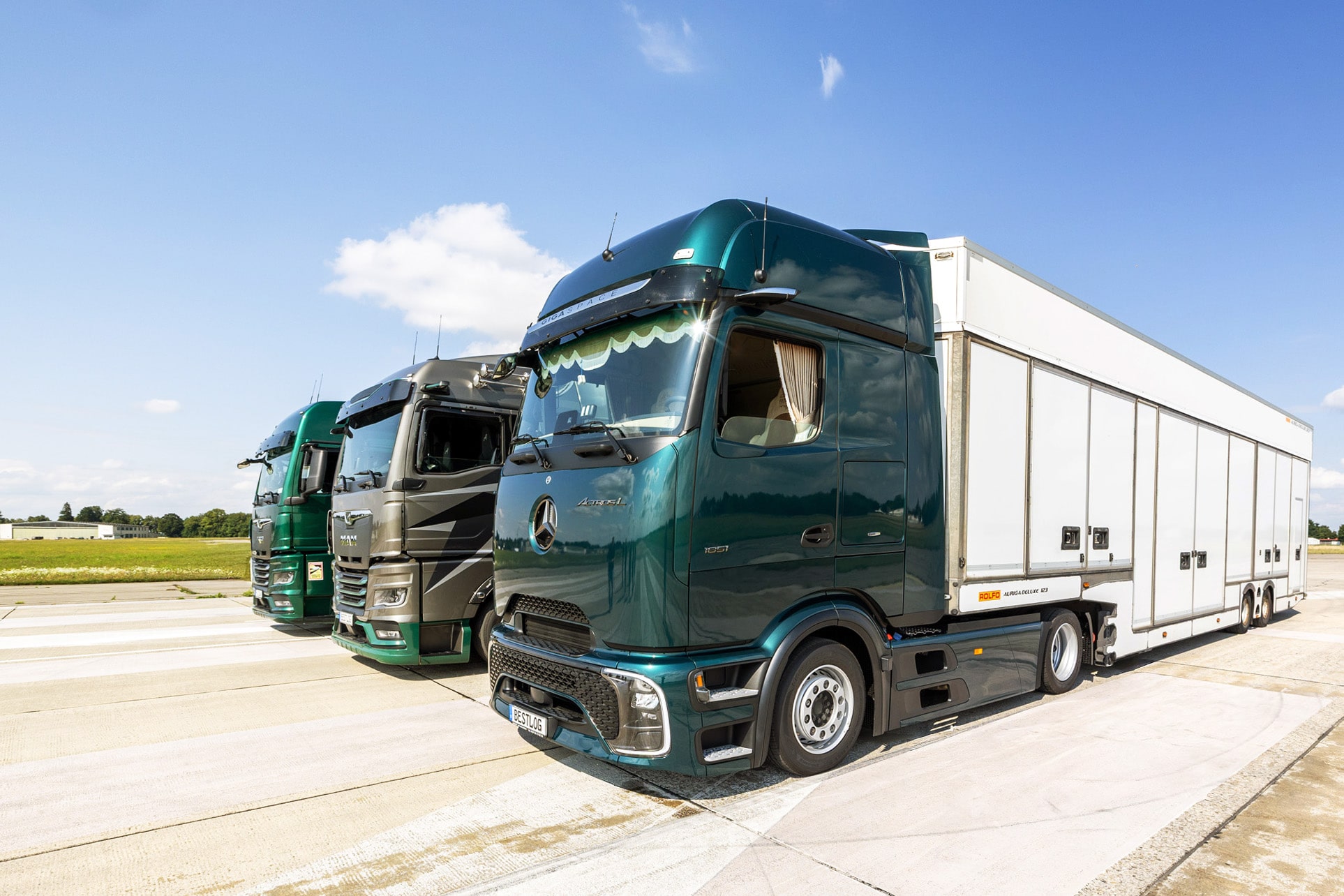 Enclosed Vehicle Transport